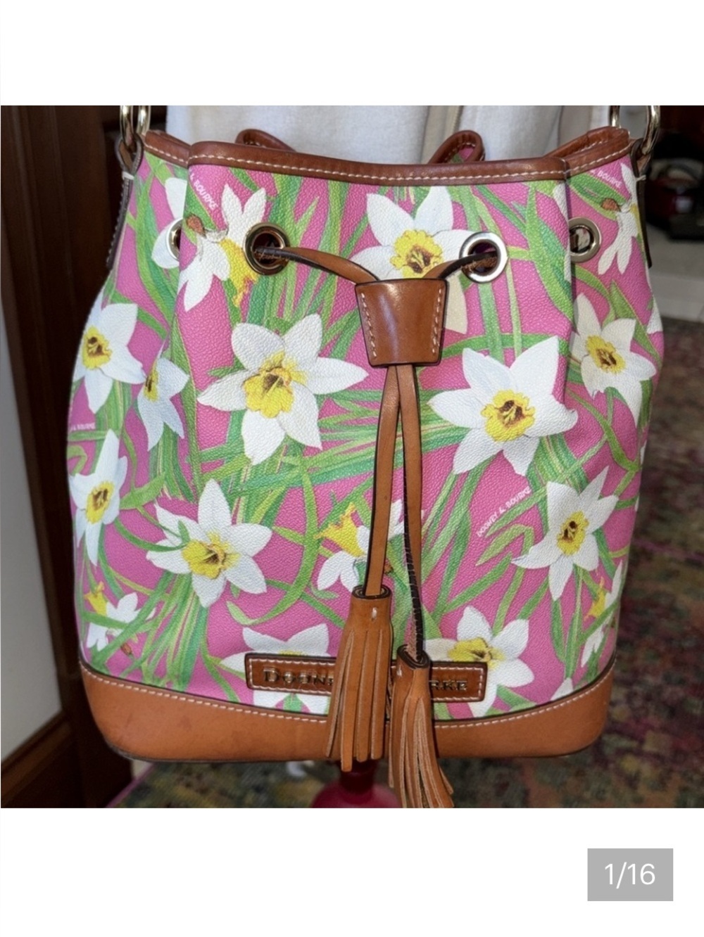 Dooney & Bourke  Floral bucket bag shoulder bag  daylilies white yellow pink gre